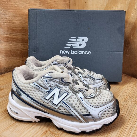 New Balance 740 Bungee Lace Sneakers Shoes Toddlers Size 5 - Picture 1 of 10
